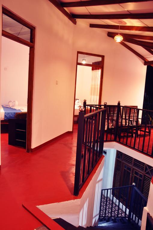 Coconut Garden House Hotel Udawalawe Ngoại thất bức ảnh