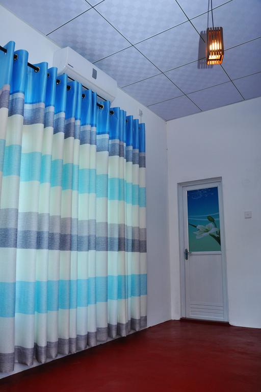 Coconut Garden House Hotel Udawalawe Ngoại thất bức ảnh