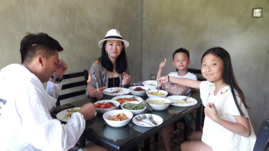 Coconut Garden House Hotel Udawalawe Ngoại thất bức ảnh